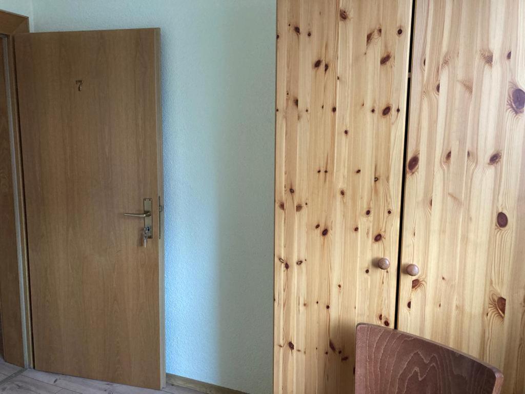 Monteurunterkunft Oberhausen-Rheinhausen Экстерьер фото